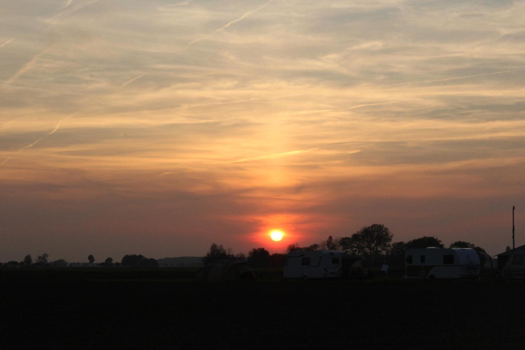 Boerderij Camping Nixhoeve Genderen Exterior foto